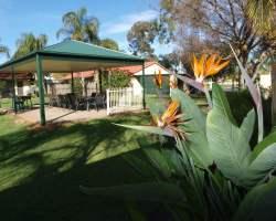 Acacia Holiday Apartments And Cabins - ACT Tourism 5