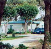 The Lakes Beachfront Holiday Retreat - ACT Tourism