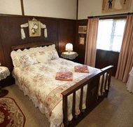 Fernleigh Cottages  Country Barn - ACT Tourism