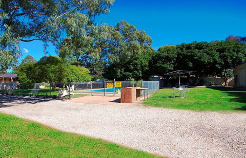 Wattle Motel - ACT Tourism 3