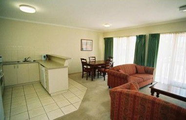 Ballarat Colonial Motor Inn - ACT Tourism 6