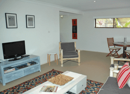 Abachi Budget 1 Bedroom Apartment - ACT Tourism 1