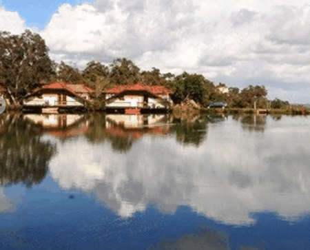 Lakeside Country Resort - ACT Tourism 0