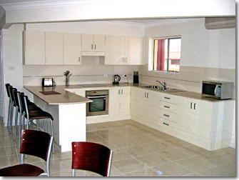 Jopen Motel And Apartments - ACT Tourism 0