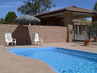 Aaron Inn Motel - ACT Tourism 3
