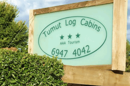 Tumut Log Cabins - ACT Tourism 3