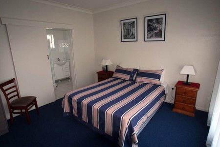 Abbey Apartments - ACT Tourism 0