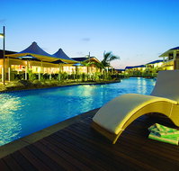 Oaks Pacific Blue Resort - ACT Tourism