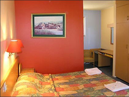 Annerley Motor Inn - ACT Tourism 0