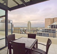 Oaks on Castlereagh - ACT Tourism