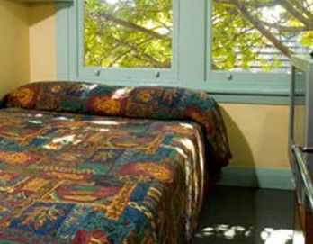 Highfield Private Hotel - ACT Tourism 1