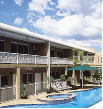Macarthur Inn - ACT Tourism 0