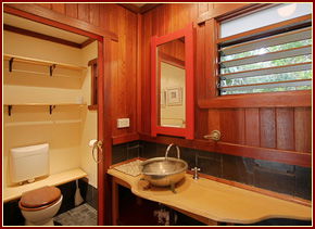 Absolute Beachfront Bamboo Hideaway - ACT Tourism 4