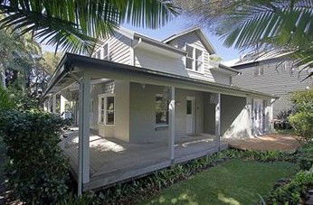 Ayesha's Luxury Beach House - ACT Tourism 5