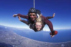 Adelaide Tandem Skydiving - ACT Tourism 1
