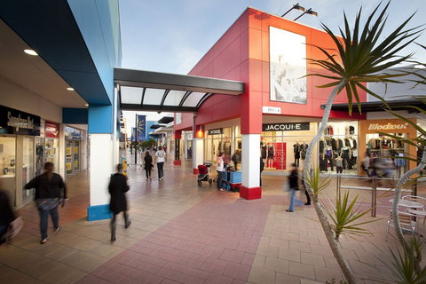 Harbour Town Adelaide - ACT Tourism 3