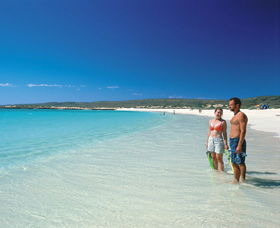 Turquoise Bay - ACT Tourism 0