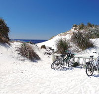 Little Parakeet Bay - ACT Tourism