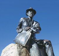 Paddy Hannans Statue - ACT Tourism