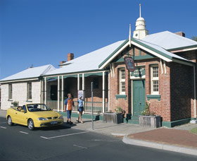 Old Court House Complex - ACT Tourism 0