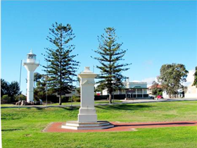 Historic Wallaroo Town Drive - ACT Tourism 0