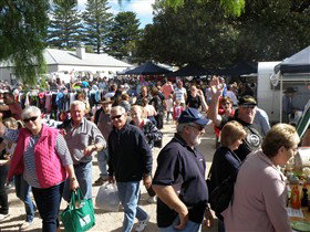 Stansbury Seaside Markets - ACT Tourism 0