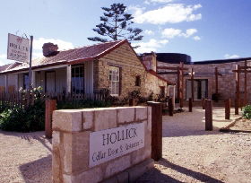 Hollick Winery And Restaurant - ACT Tourism 0