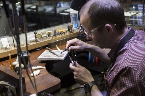 Unique Opal And Diamond Mine  - The Underground Opal Mine - ACT Tourism 7