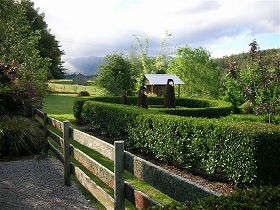 Wychwood Garden & Nursery - ACT Tourism 0
