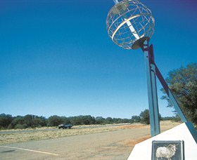Tropic Of Capricorn Marker - ACT Tourism 0