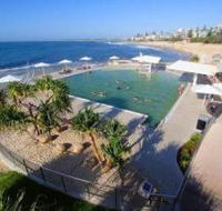 Kings Beach - Beachfront Salt Water Pool - ACT Tourism