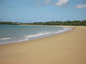 Bucasia Beach - ACT Tourism 0