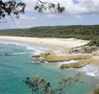 Main Beach North Stradbroke Island - ACT Tourism