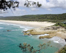 Main Beach, North Stradbroke Island - ACT Tourism 0