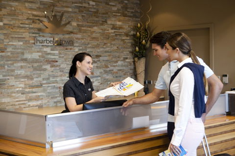 Harbour Town Outlet Shopping Centre - ACT Tourism 2