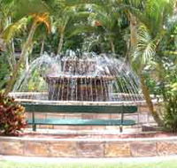 Bauer and Wiles Memorial Fountain - ACT Tourism