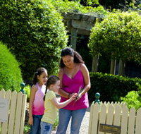 Redlands IndigiScapes Centre - ACT Tourism