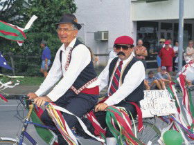 Hinchinbrook Heritage Walk - ACT Tourism 0