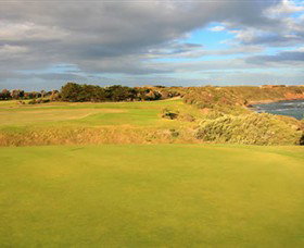 Flinders Golf Club - ACT Tourism 0