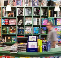 Lorne Beach Books - ACT Tourism
