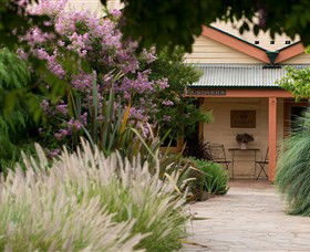 Baileys Of Glenrowan - ACT Tourism 0