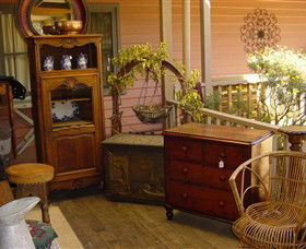 Watson's Creek Antiques & Cafe - ACT Tourism 0