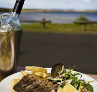 Hedys Restaurant at the Heads Hotel - ACT Tourism