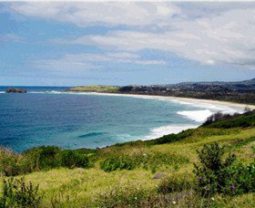 Minnamurra Beach - ACT Tourism 0