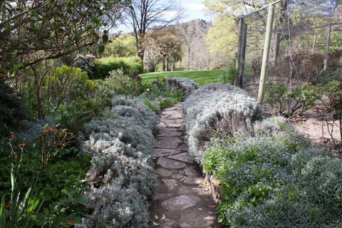 Markdale - Edna Walling Garden - ACT Tourism 1
