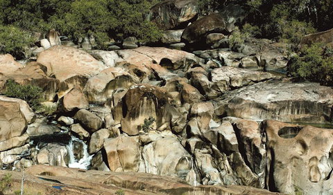 Macintyre Falls Lookout - ACT Tourism 2