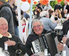 Politini Wines - ACT Tourism 0