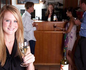 Hidden Creek Winery And Cafe - ACT Tourism 1