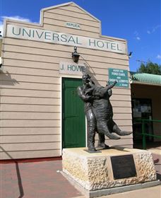 Jack Howe Sculpture And Gallery - ACT Tourism 0