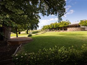 Howard Vineyard - ACT Tourism 2